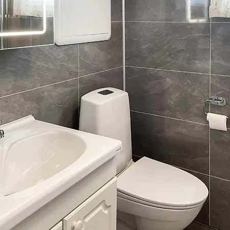4 Bedroom Awesome In Engerdal Holiday home *