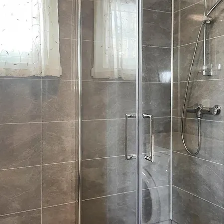 4 Bedroom Awesome In Engerdal
